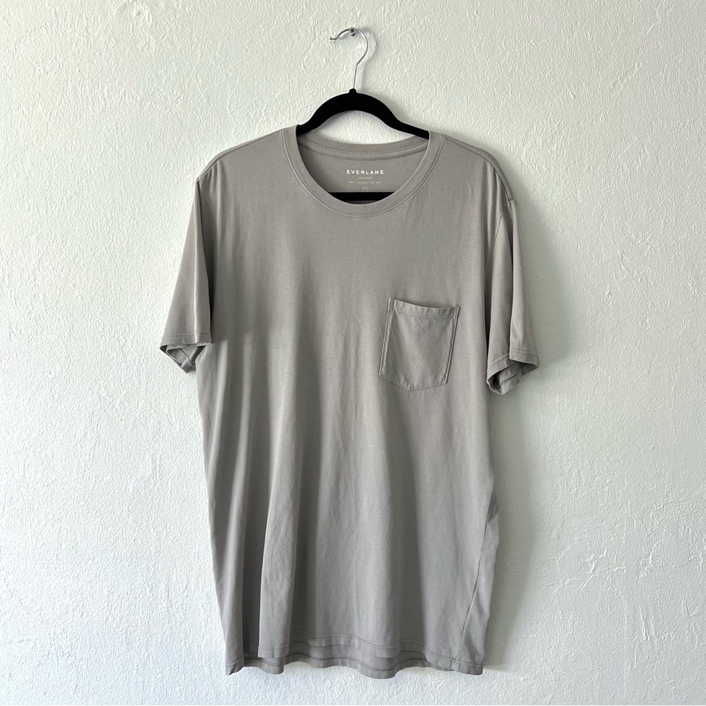 Everlane: 100% Cotton Tee, L